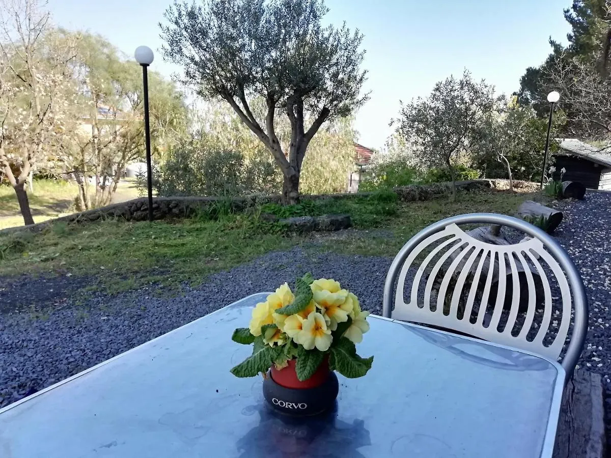 Etna Country Home Nicolosi Italien